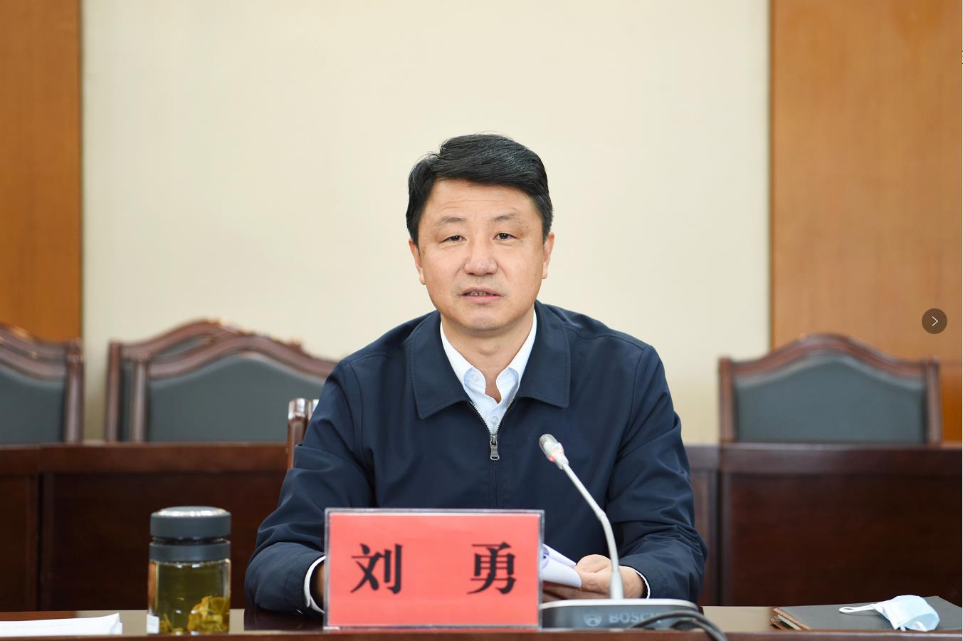 刘勇指出,2021年全州党的建设工作有力有效,有声有色,充分发挥了全面