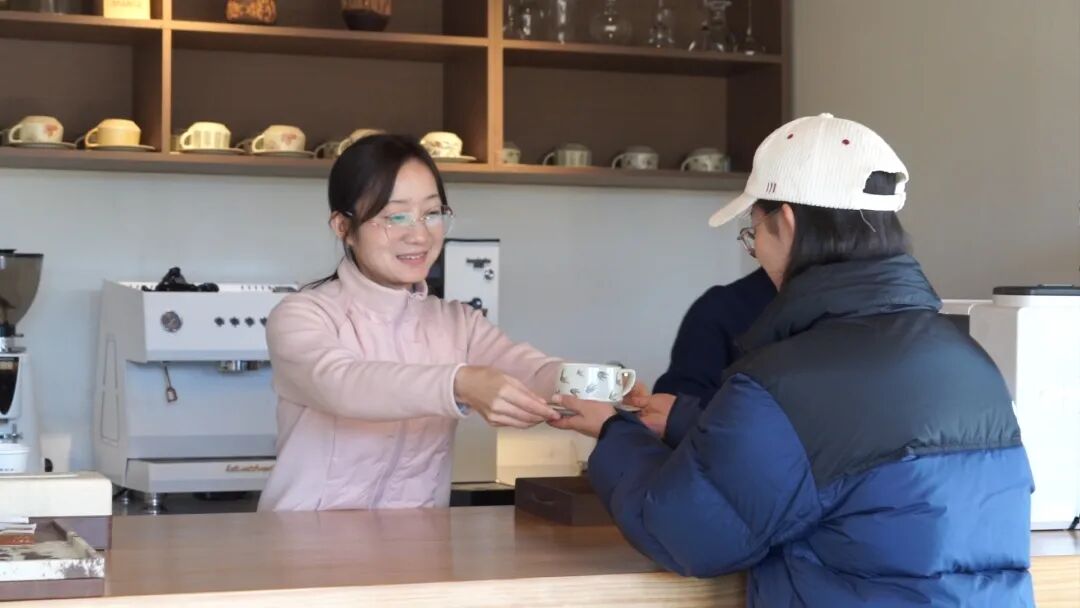 落水洞.jpg 落水洞.jpg