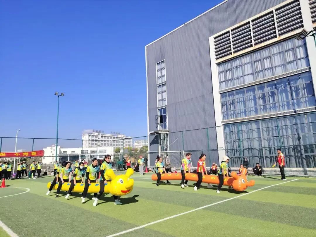 排球2.jpg 排球2.jpg