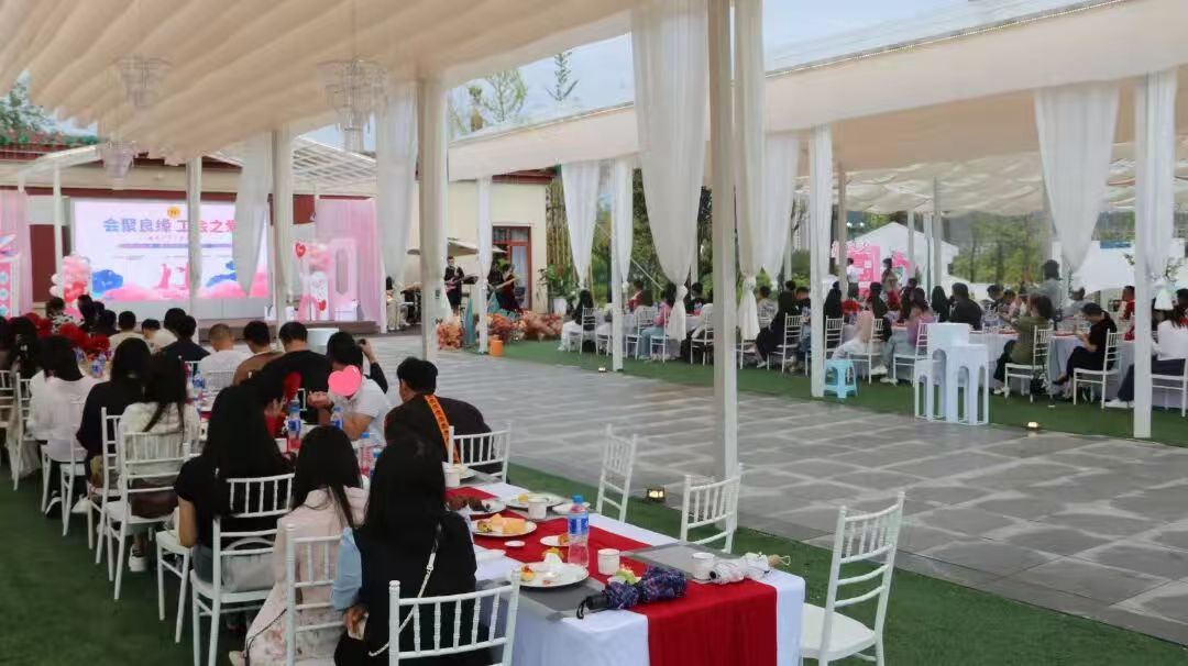 职工联谊交友现场 刘艳萍 摄